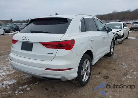 2021 Audi Q3 Premium 40 Tfsi Quattro Tiptronic z USA, uszkodzony, nr VIN WA1AUCF37M1101607